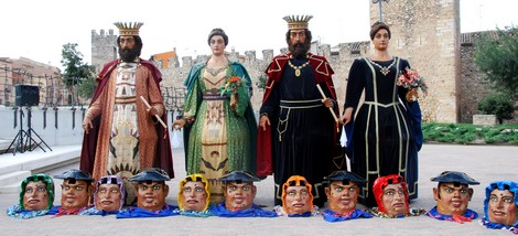 Els gegants vells, els gegants nous i els nans de Montblanc.